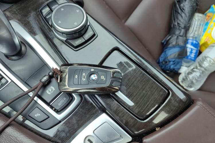 Used BMW 5 Series 2017 525Li Luxury Design Package Vehicle Key