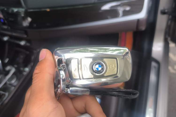 Used BMW 5 Series 2017 525Li Luxury Design Package Vehicle Key