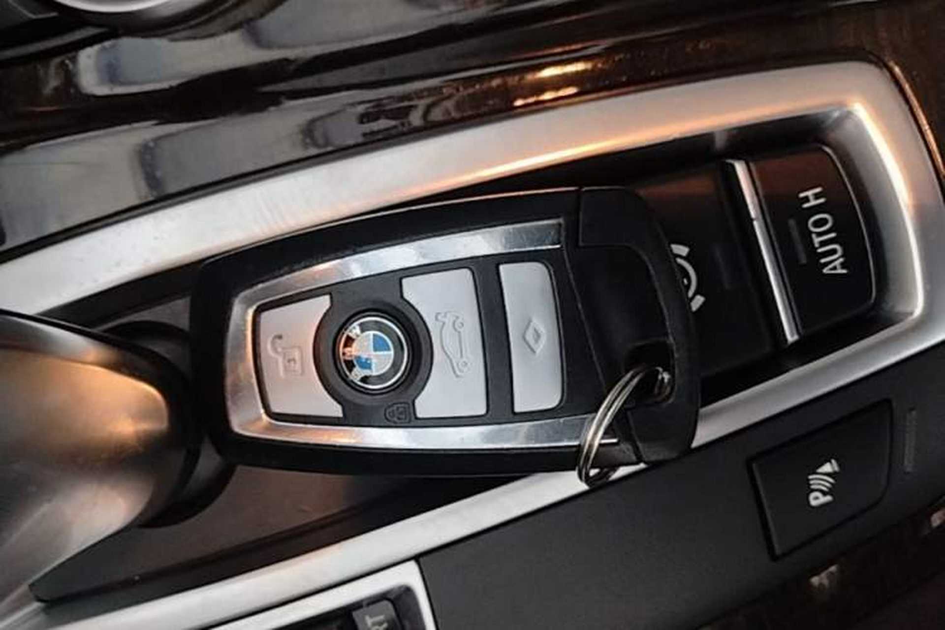 Used BMW 5 Series 2017 525Li Luxury Design Package Vehicle Key