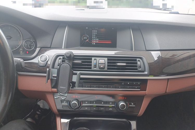 Used BMW 5 Series 2017 525Li Leading Model Audio And AC Panel