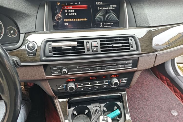 Used BMW 5 Series 2017 525Li Luxury Design Package Audio And AC Panel
