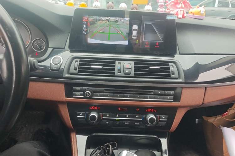 Used BMW 5 Series 2017 520Li Elegant Edition Audio And AC Panel