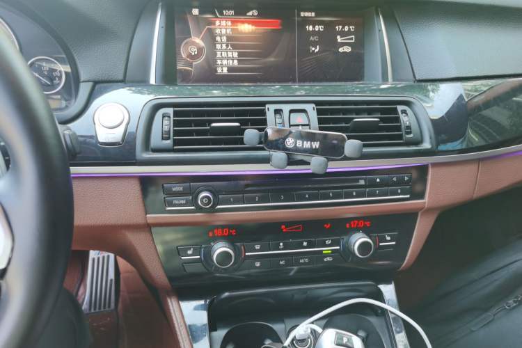 Used BMW 5 Series 2017 520Li Elegant Edition Audio And AC Panel