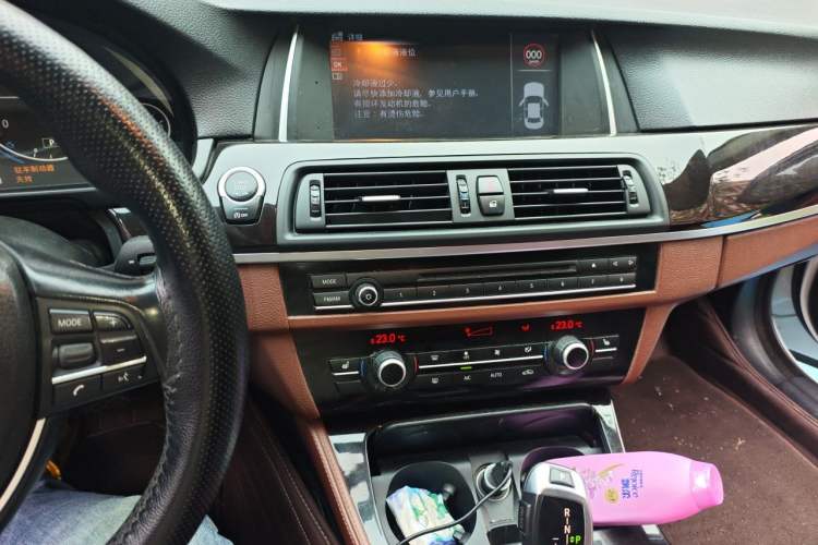 Used BMW 5 Series 2017 525Li Leading Model Audio And AC Panel