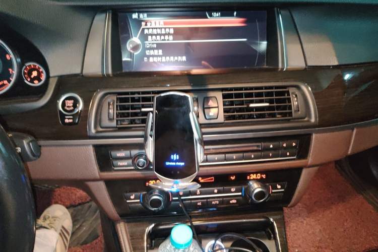 Used BMW 5 Series 2017 525Li Luxury Design Package Audio And AC Panel