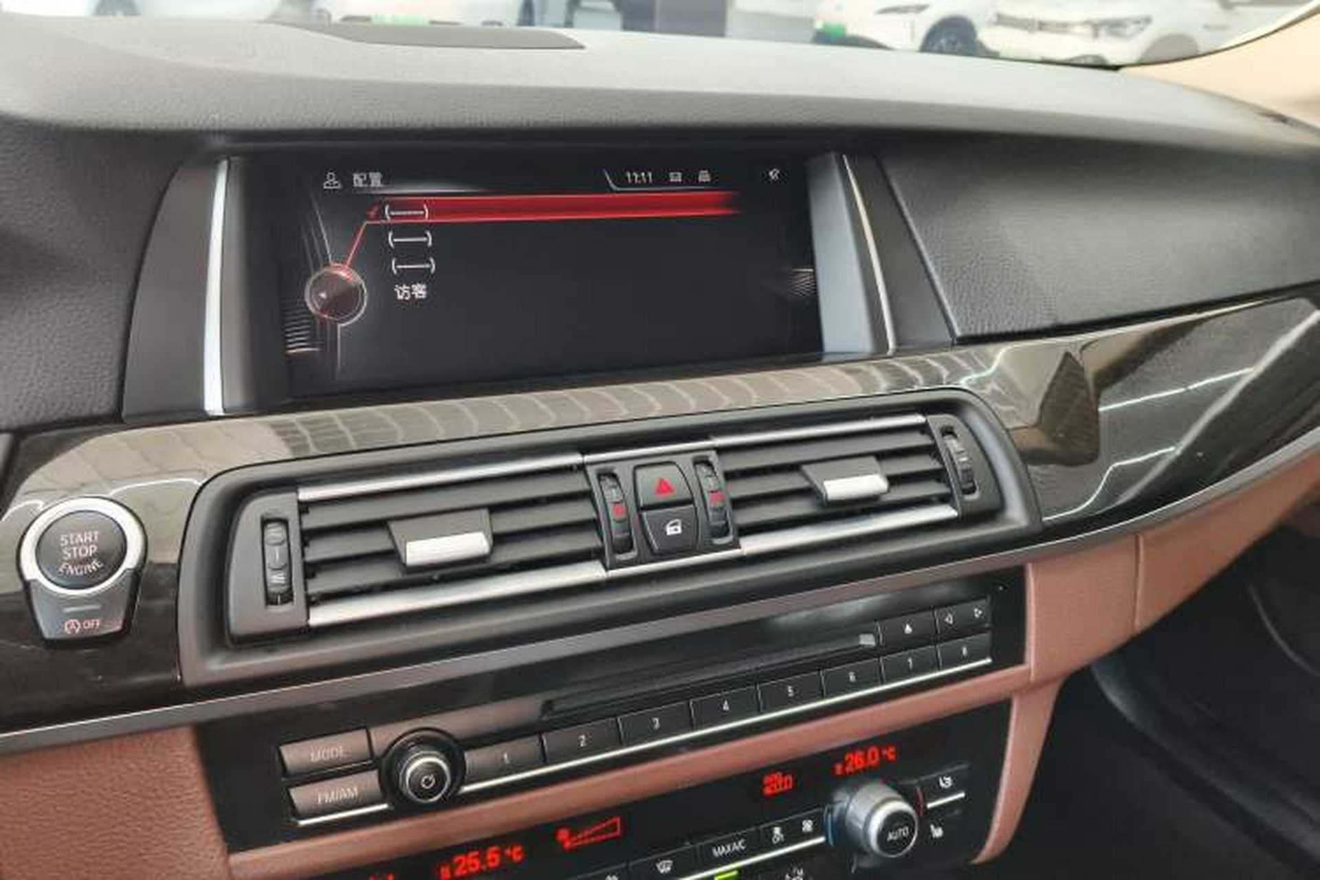 Used BMW 5 Series 2017 528Li Leading Model Audio And AC Panel