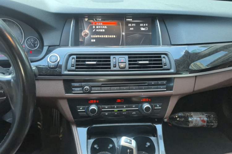 Used BMW 5 Series 2017 525Li Leading Model Audio And AC Panel