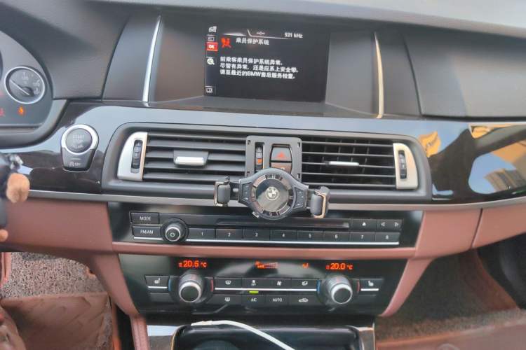 Used BMW 5 Series 2017 525Li Leading Model Audio And AC Panel