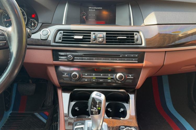 Used BMW 5 Series 2017 525Li Leading Model Audio And AC Panel