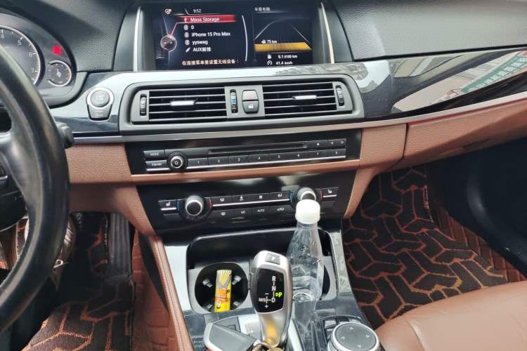 Used BMW 5 Series 2017 520Li Elegant Edition Audio And AC Panel