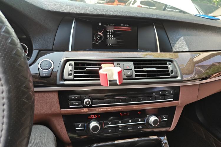 Used BMW 5 Series 2017 525Li Leading Model Audio And AC Panel