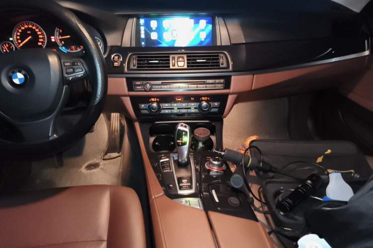 Used BMW 5 Series 2017 520Li Elegant Edition Audio And AC Panel