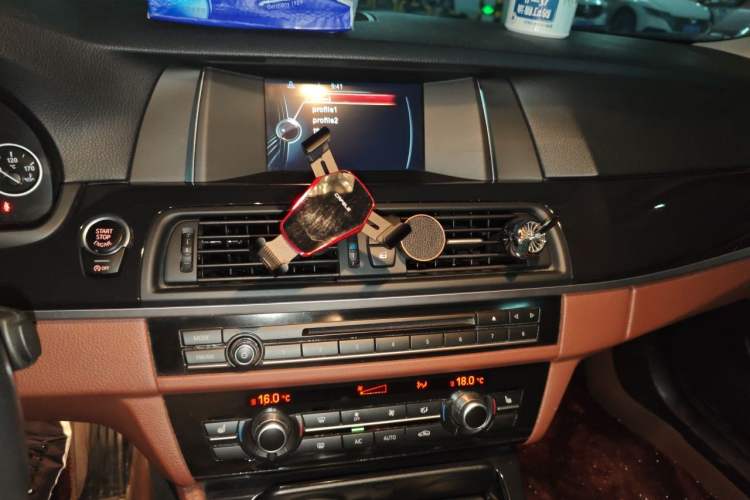 Used BMW 5 Series 2017 520Li Elegant Edition Audio And AC Panel