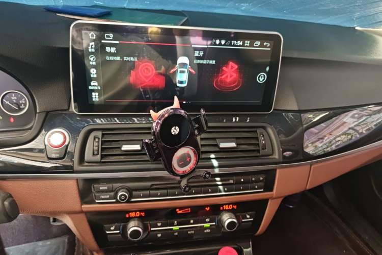 Used BMW 5 Series 2017 520Li Elegant Edition Audio And AC Panel