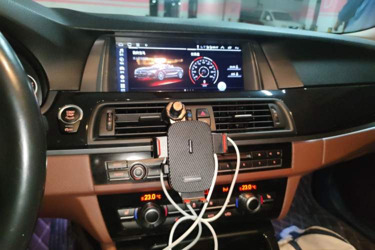 Used BMW 5 Series 2017 520Li Elegant Edition Audio And AC Panel