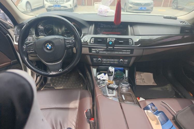 Used BMW 5 Series 2017 525Li Leading Model Center Console