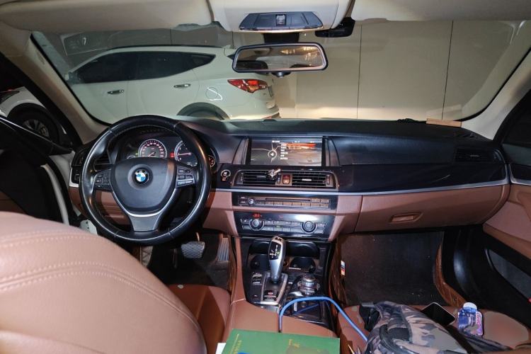 Used BMW 5 Series 2017 520Li Elegant Edition Center Console