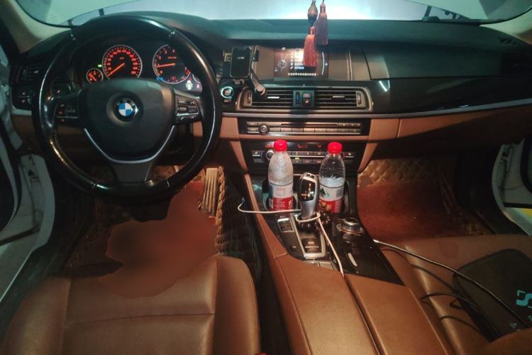 Used BMW 5 Series 2017 520Li Elegant Edition Center Console