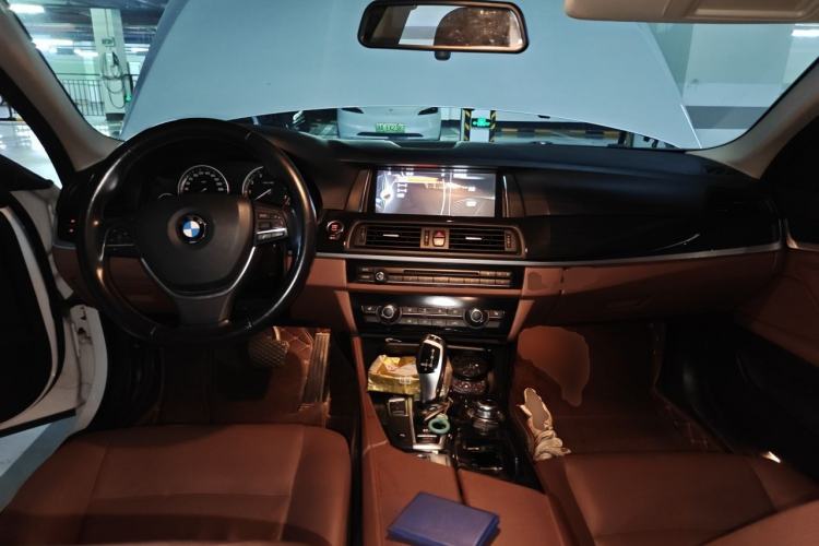 Used BMW 5 Series 2017 520Li Elegant Edition Center Console