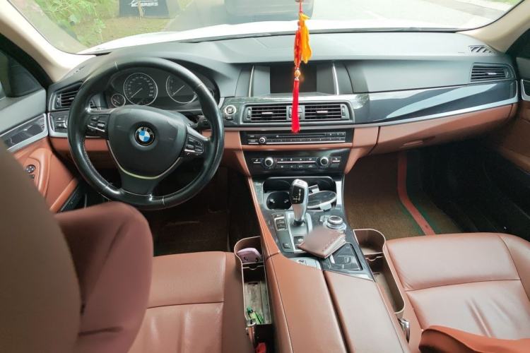 Used BMW 5 Series 2017 520Li Elegant Edition Center Console