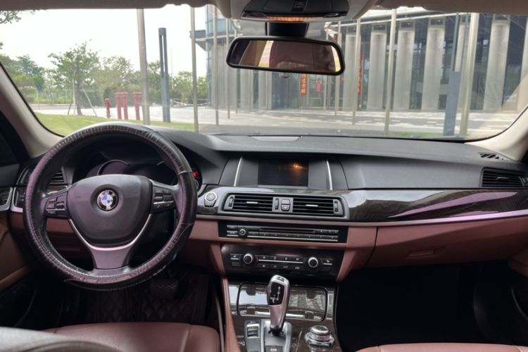 Used BMW 5 Series 2017 525Li Leading Model Center Console