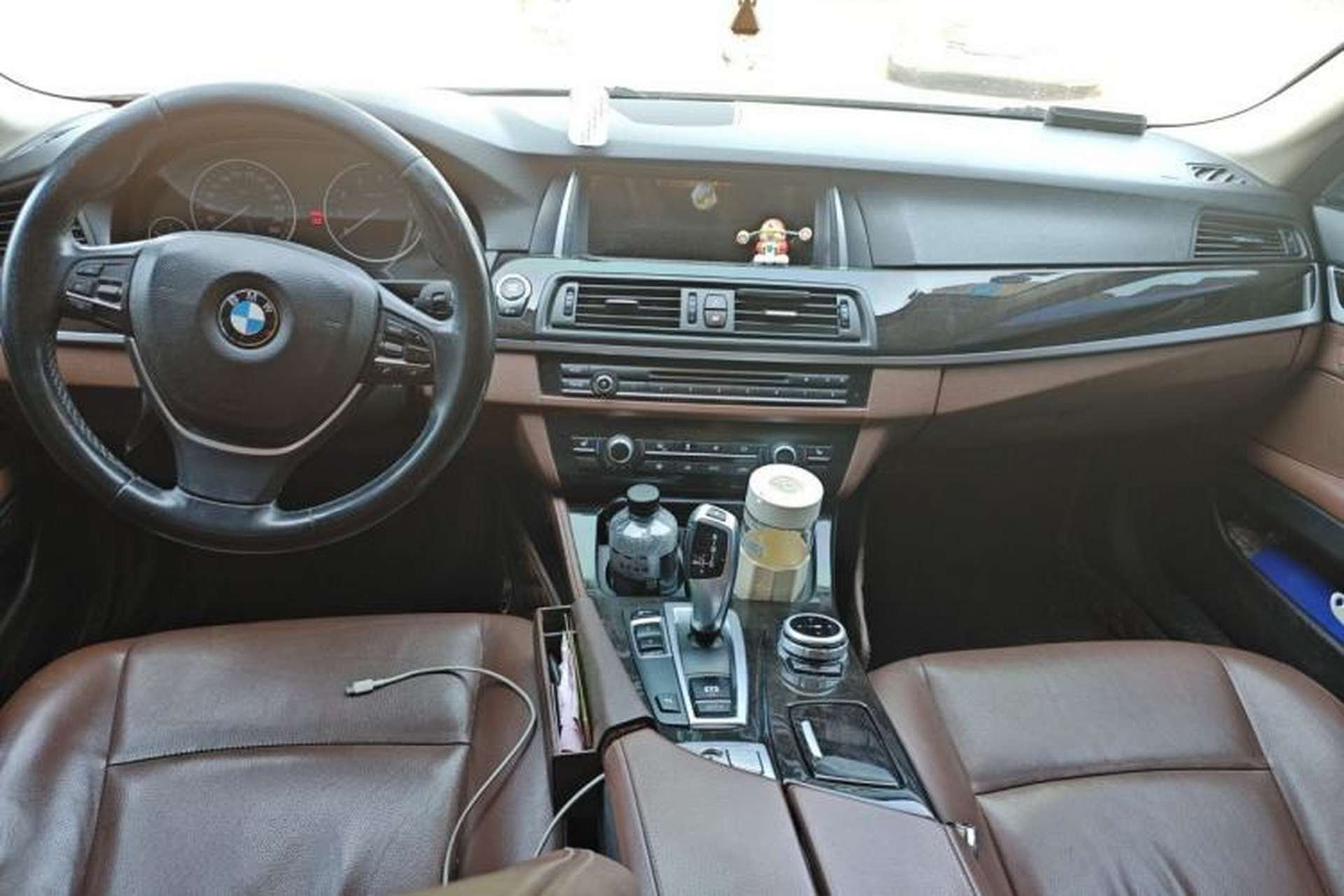 Used BMW 5 Series 2017 525Li Leading Model Center Console