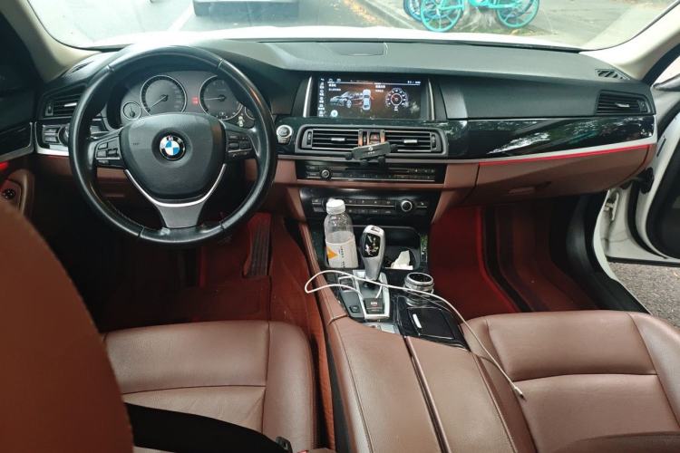 Used BMW 5 Series 2017 520Li Elegant Edition Center Console