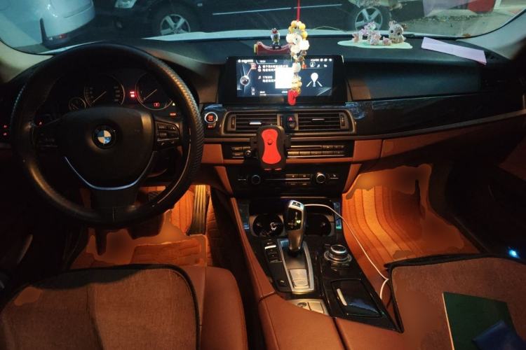 Used BMW 5 Series 2017 520Li Elegant Edition Center Console
