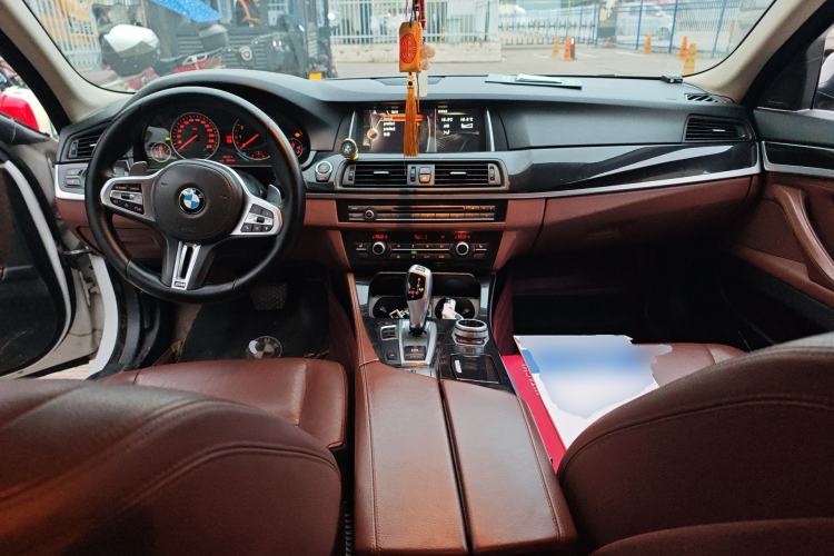 Used BMW 5 Series 2017 520Li Elegant Edition Center Console