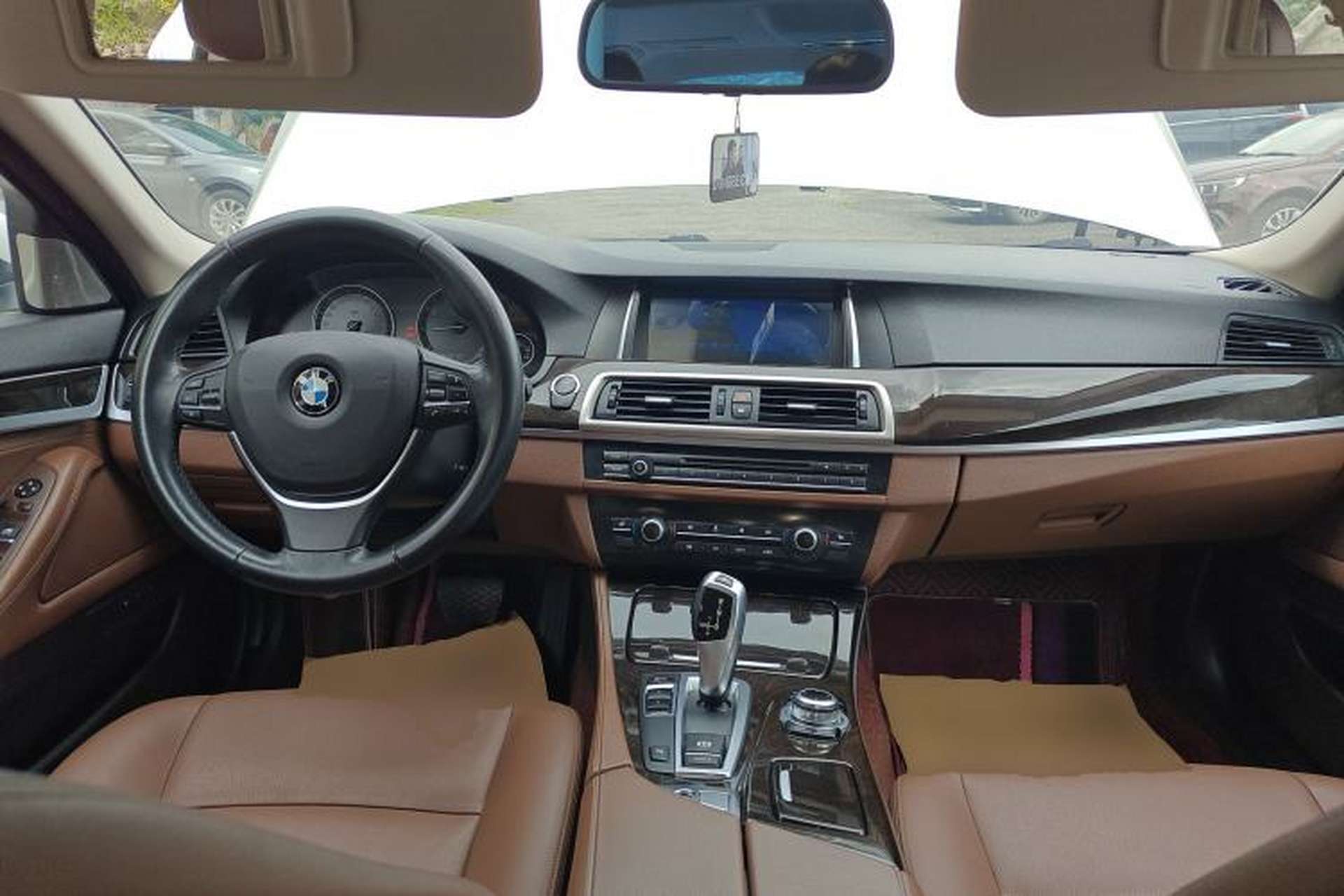 Used BMW 5 Series 2017 525Li Leading Model Center Console