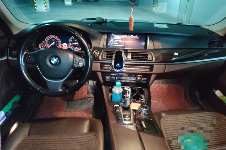 Used BMW 5 Series 2017 525Li Luxury Design Package Center Console
