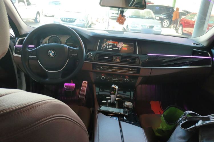 Used BMW 5 Series 2017 520Li Elegant Edition Center Console
