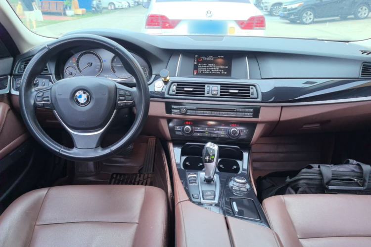 Used BMW 5 Series 2017 520Li Elegant Edition Center Console