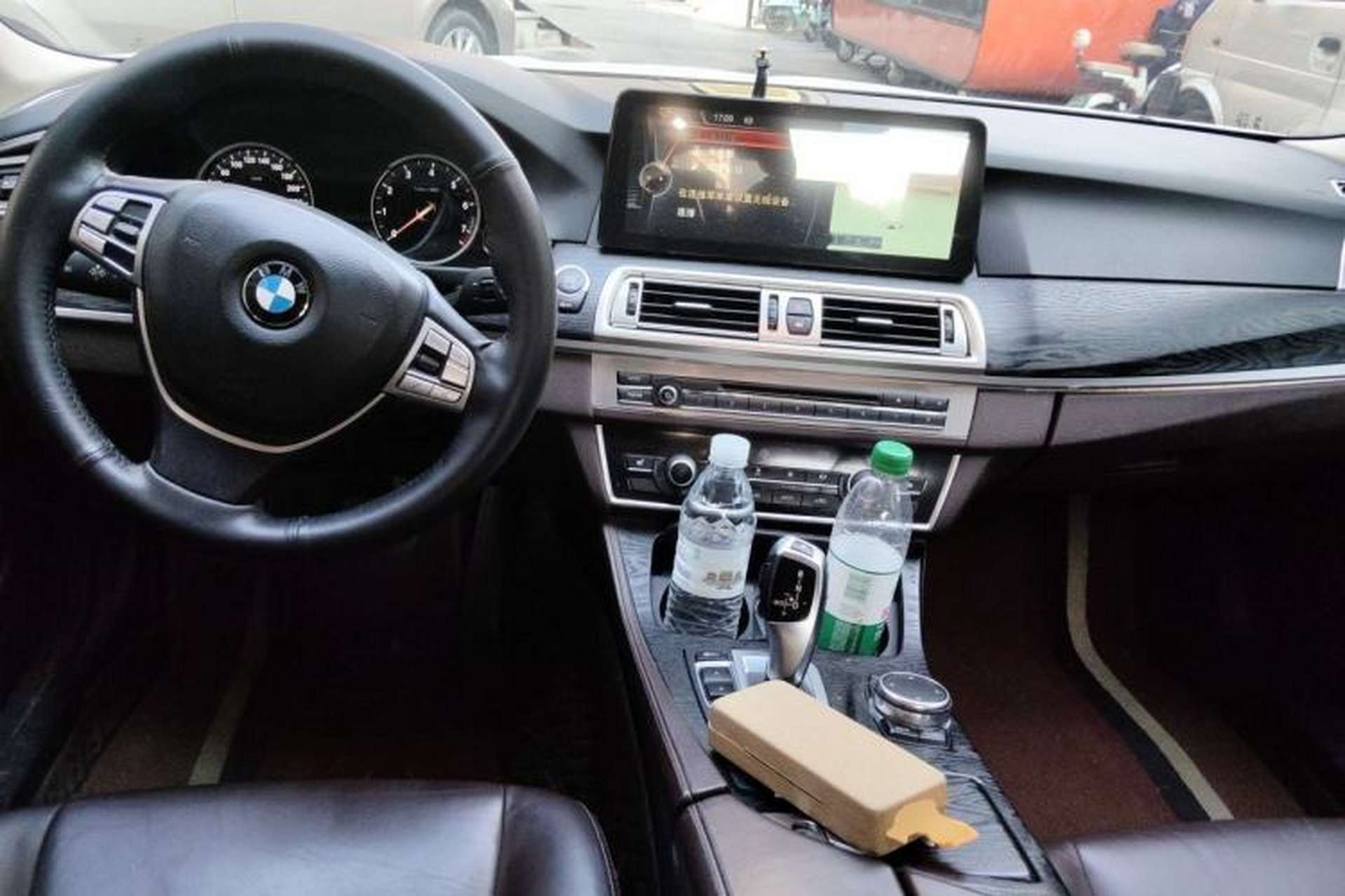 Used BMW 5 Series 2017 525Li Luxury Design Package Center Console