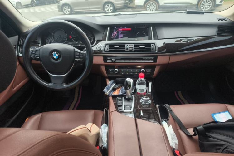 Used BMW 5 Series 2017 525Li Leading Model Center Console