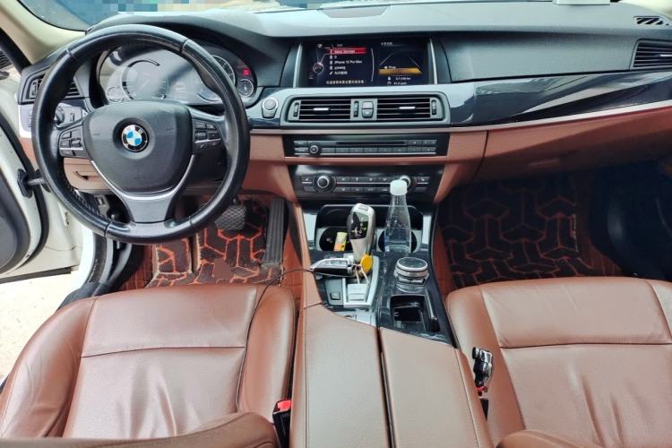 Used BMW 5 Series 2017 520Li Elegant Edition Center Console