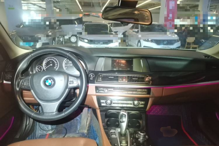Used BMW 5 Series 2017 520Li Elegant Edition Center Console