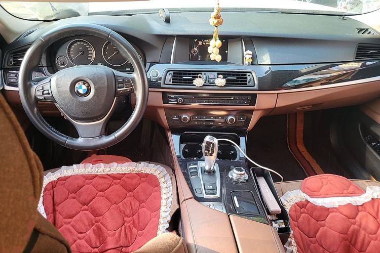 Used BMW 5 Series 2017 520Li Elegant Edition Center Console