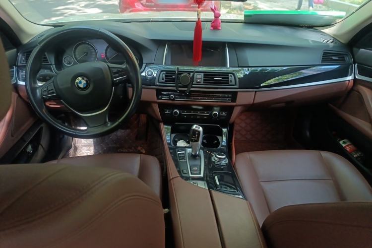 Used BMW 5 Series 2017 520Li Elegant Edition Center Console