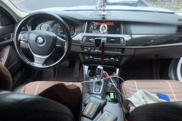 Used BMW 5 Series 2017 525Li Luxury Design Package Center Console