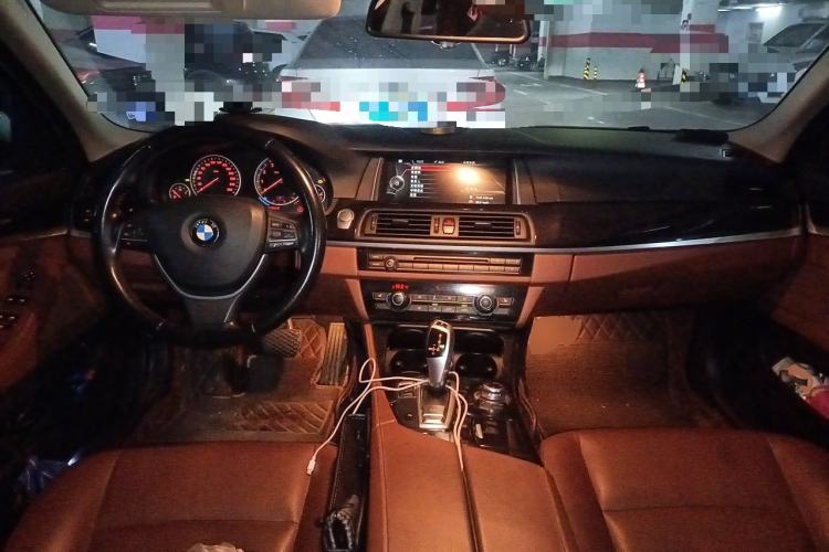 Used BMW 5 Series 2017 520Li Elegant Edition Center Console
