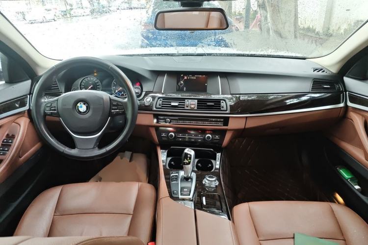 Used BMW 5 Series 2017 525Li Leading Model Center Console