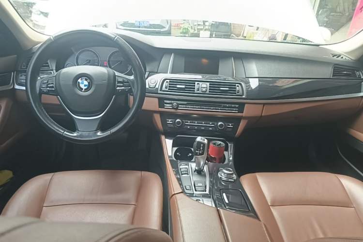 Used BMW 5 Series 2017 520Li Elegant Edition Center Console