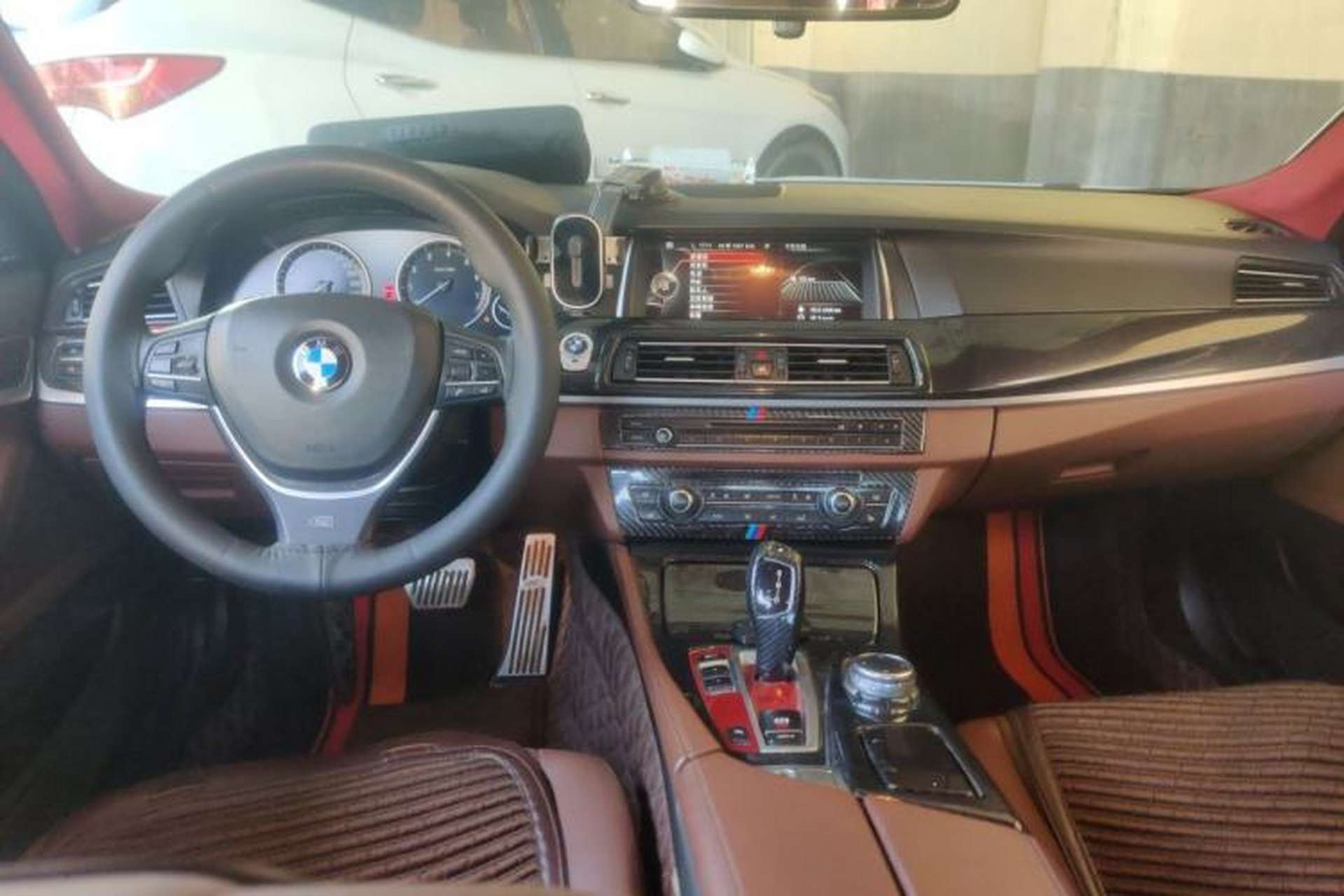 Used BMW 5 Series 2017 528Li Leading Model Center Console