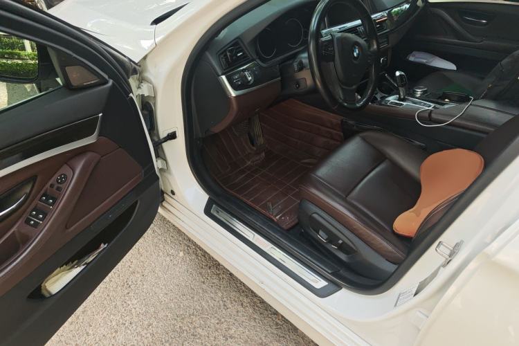 Used BMW 5 Series 2017 525Li Luxury Design Package Driver Seat