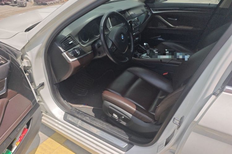 Used BMW 5 Series 2017 525Li Luxury Design Package Driver Seat
