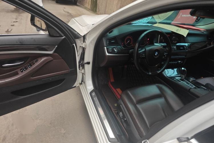 Used BMW 5 Series 2017 525Li Luxury Design Package Driver Seat