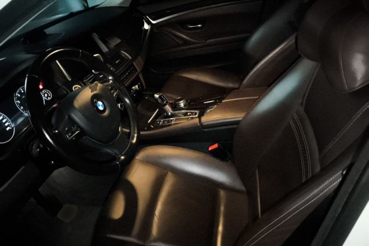 Used BMW 5 Series 2017 525Li Luxury Design Package Driver Seat