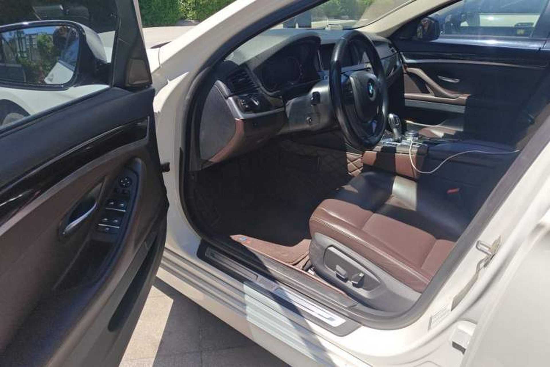 Used BMW 5 Series 2017 525Li Luxury Design Package Driver Seat