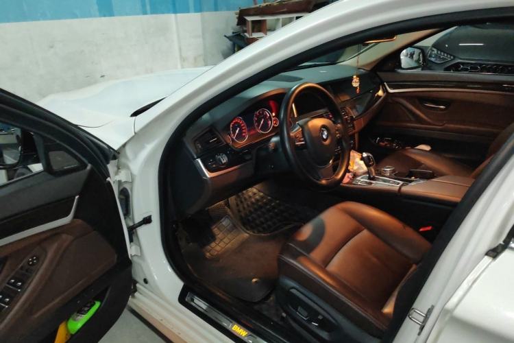Used BMW 5 Series 2017 525Li Luxury Design Package Driver Seat